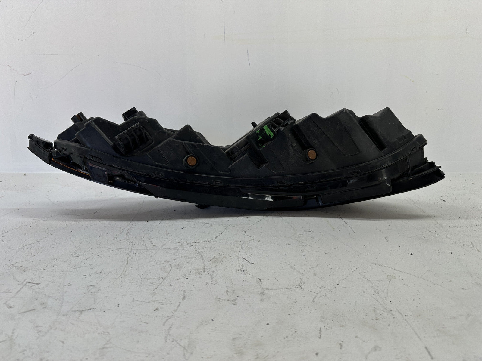 Headlight Damaged Left Driver LH 2022 2023 Hyundai Tucson 92207-CW010 OEM