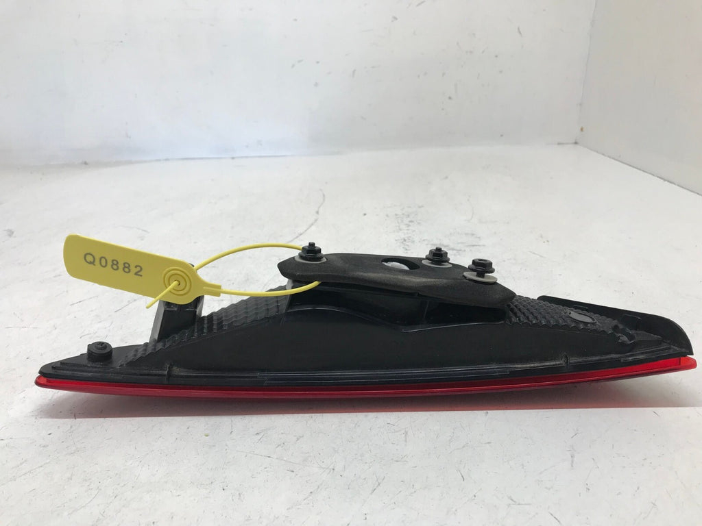 Tail light Damaged RH Passenger 2019-2020 Hyundai Elantra 92404-F3500 OEM