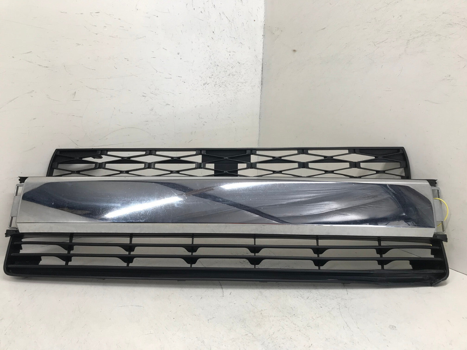 Grille Grill 2014-2020 Toyota 4Runner?Limited 52701-35010 OEM