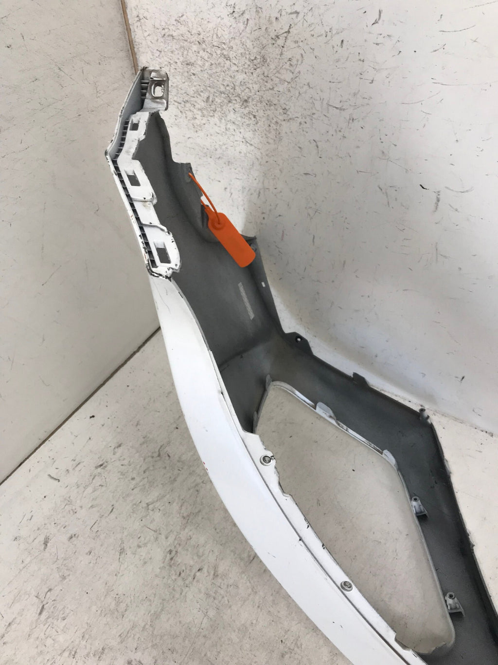 Front Bumper Cover White 2020 2021 Kia Soul EX/LX/X-Line 86511-K0000 OEM