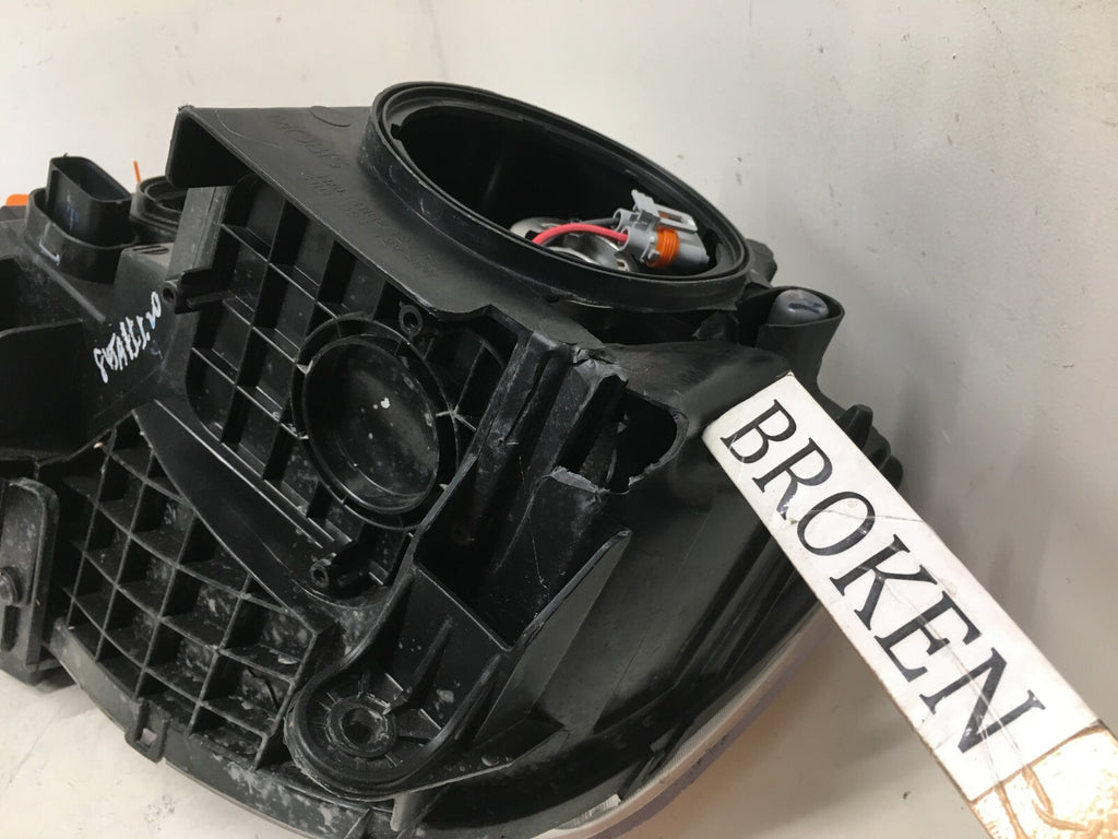 Halogen Led Headlight Damaged RH Passenger Chrysler 2011-2014 BAM92153000 OEM