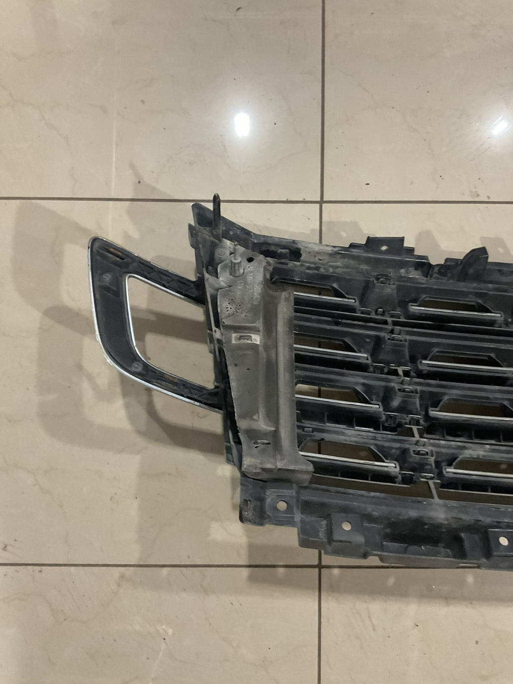 Grille Grill Black/Silver 2018-2021 Ford Expedition CAPA