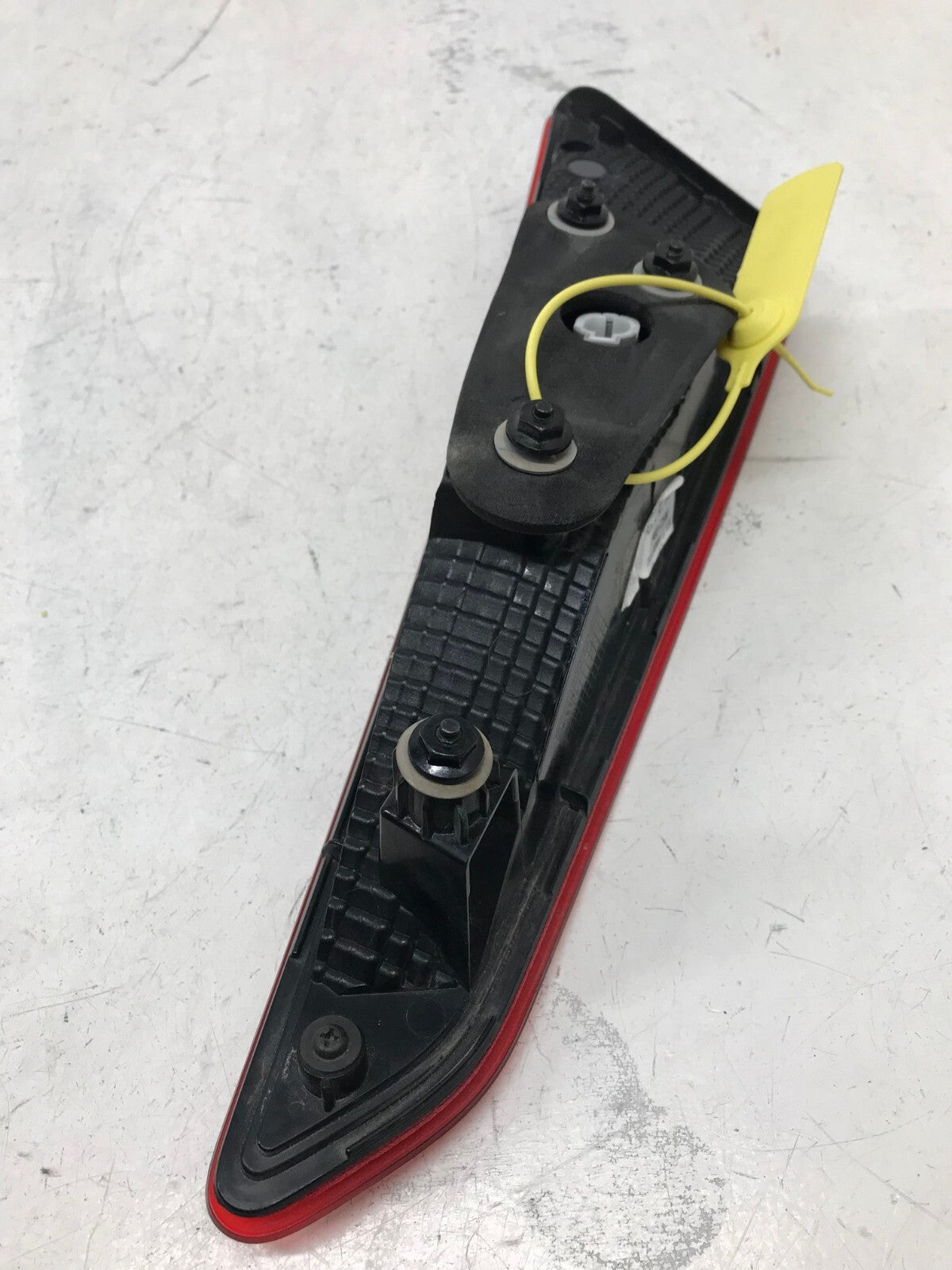 Tail light Damaged LH Driver 2019 - 2020 Hyundai Elantra 92403-F3500 OEM