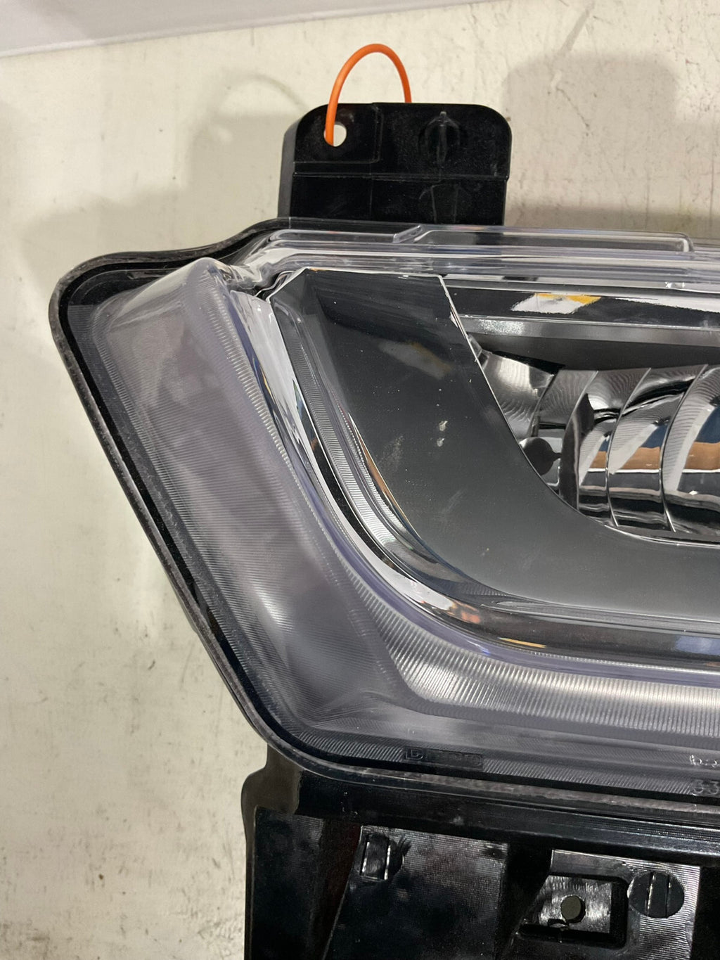 Fog light Damaged Passenger RH 21-23 Ford F-150 Tab broke 08-330-2061R-B OEM
