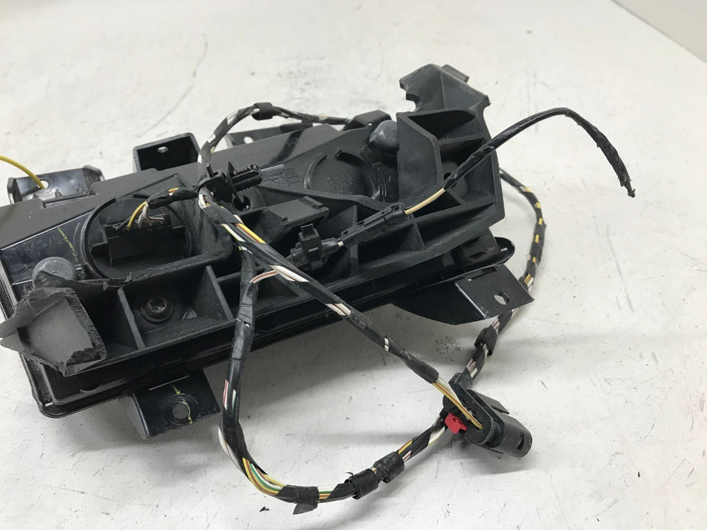 Tail light Damaged Driver LH Left 18-25 Wrangler JL Gladiator 55112885AG OEM