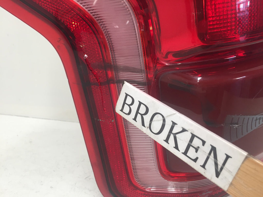 Tail light Damaged LH Left Driver Ford F150 F 150 2015-2017 FL34-13B505-C OEM