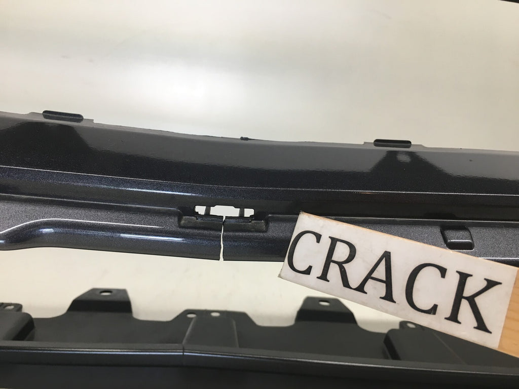 Front Bumper Cover Toyota Tacoma SR/SR5/Limited w/o Flare Holes 2016-2018 OEM