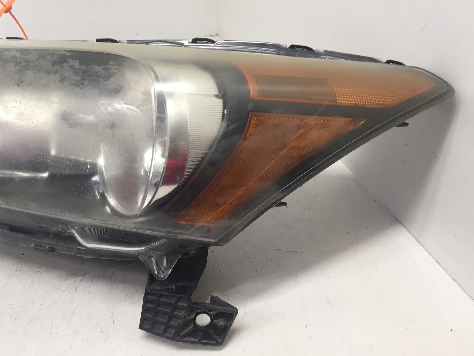 Headlight Damaged Halogen Left Driver LH Honda Accord Sedan 2008-2012 OEM