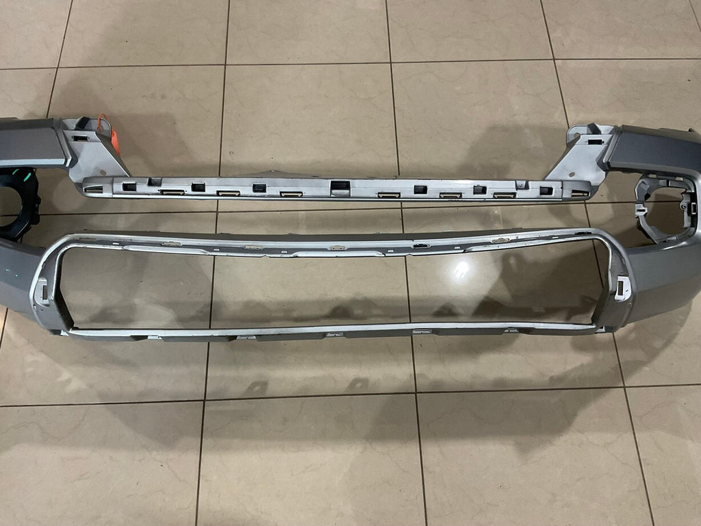 Front Bumper Cover Silver Toyota Tacoma SR SR5 Limited 2016-2019 52119+04220 OEM