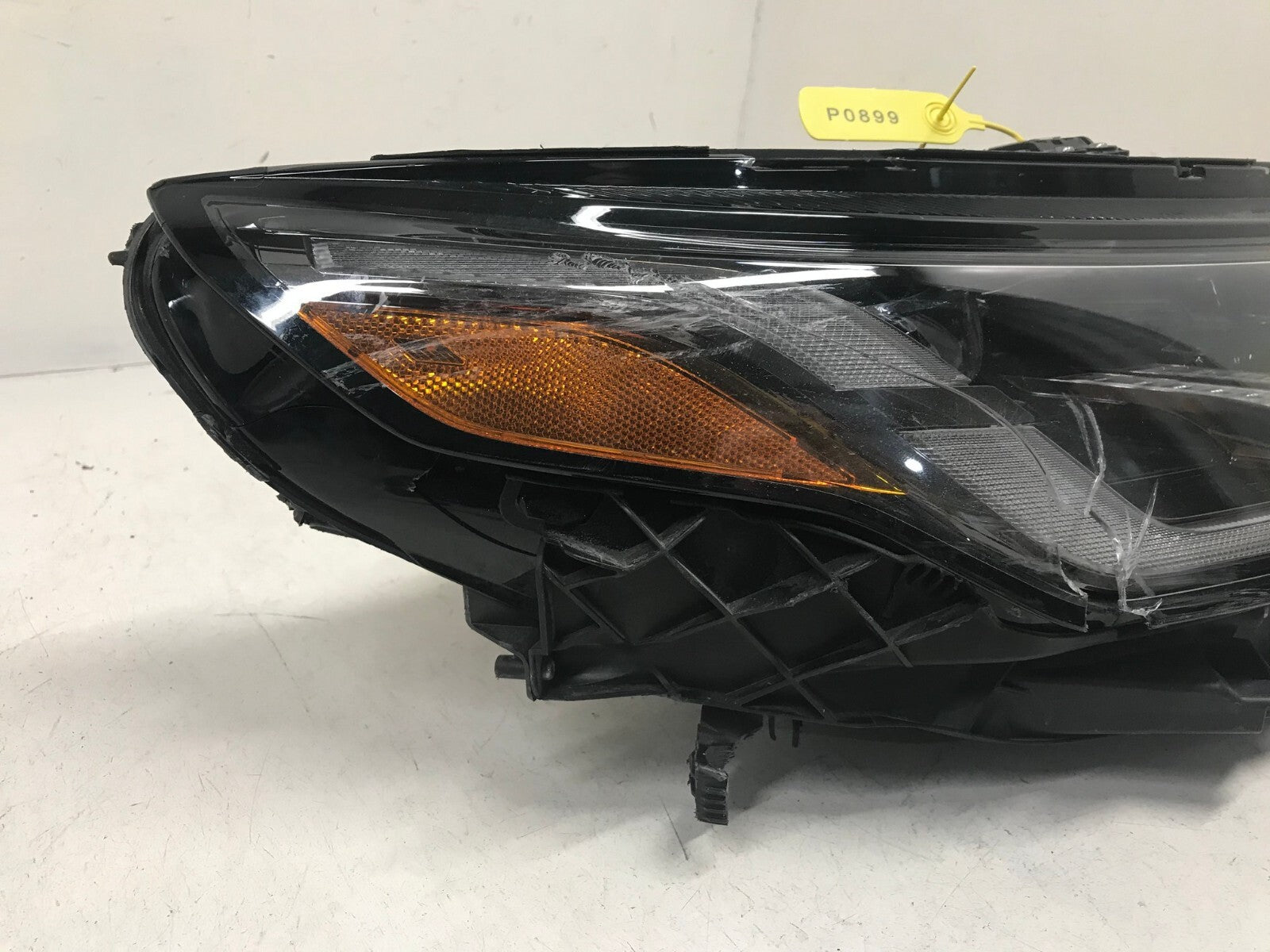 Headlight Right passenger RH 20-2023 Range Rover Discovery Sport PARTS ONLY OEM