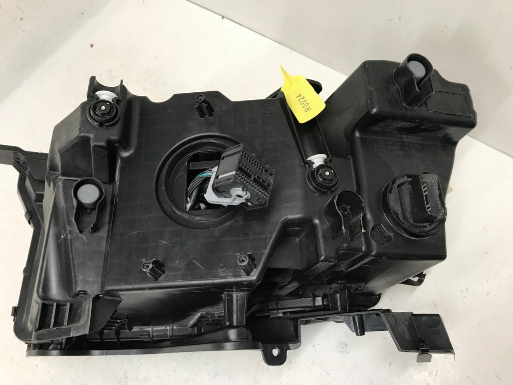 Headlight Damaged RH Right 2022-2023 Jeep Grand Cherokee Base LED 68584658AC OEM