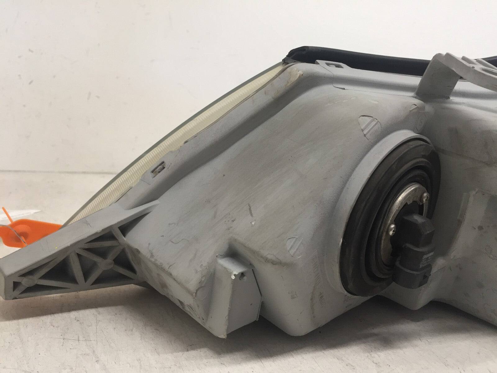 Headlight Damaged Right Passenger RH Toyota Avalon 2000-2004 CAPA