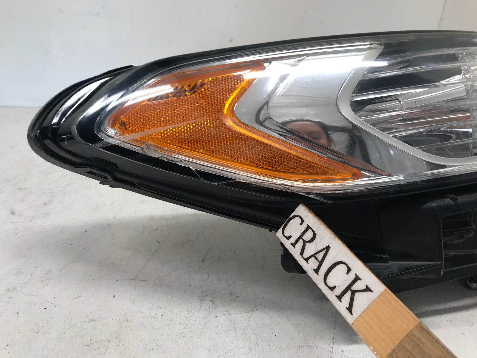 Headlight Damaged RH Right Ford Fusion 2013 2014 2015 2016 DS73-13W029-CD OEM