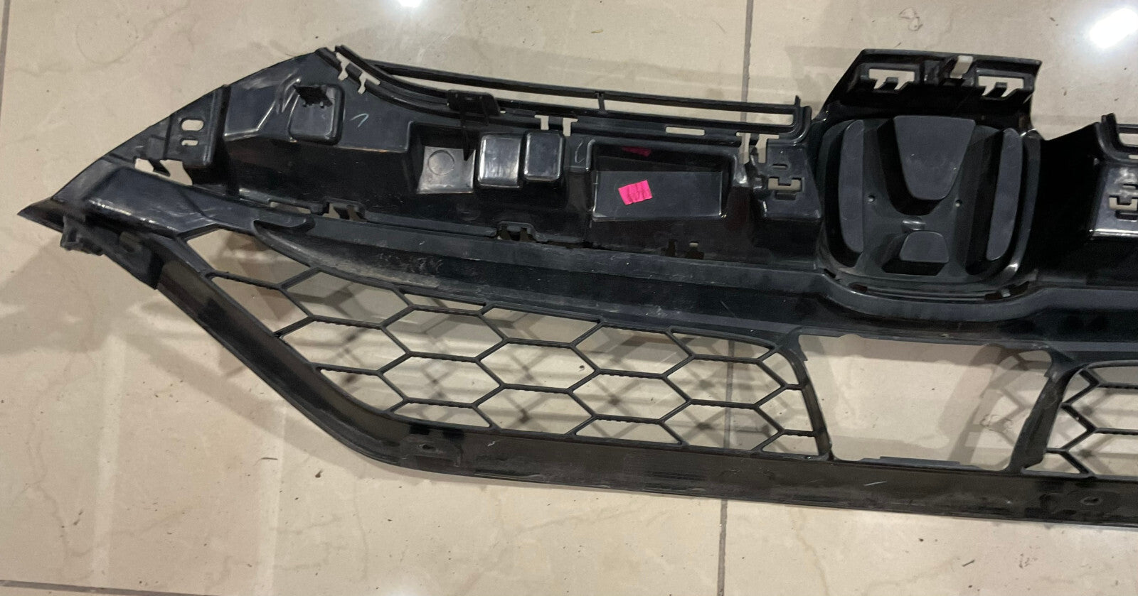 Grill Grille Balck 017 2018 Honda CR-V 71121-TLA-A100 OEM