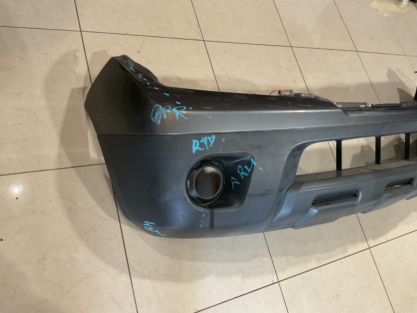 Front Bumper Cover Grey 2009-2021 Nissan Frontier 62022+zl00b OEM