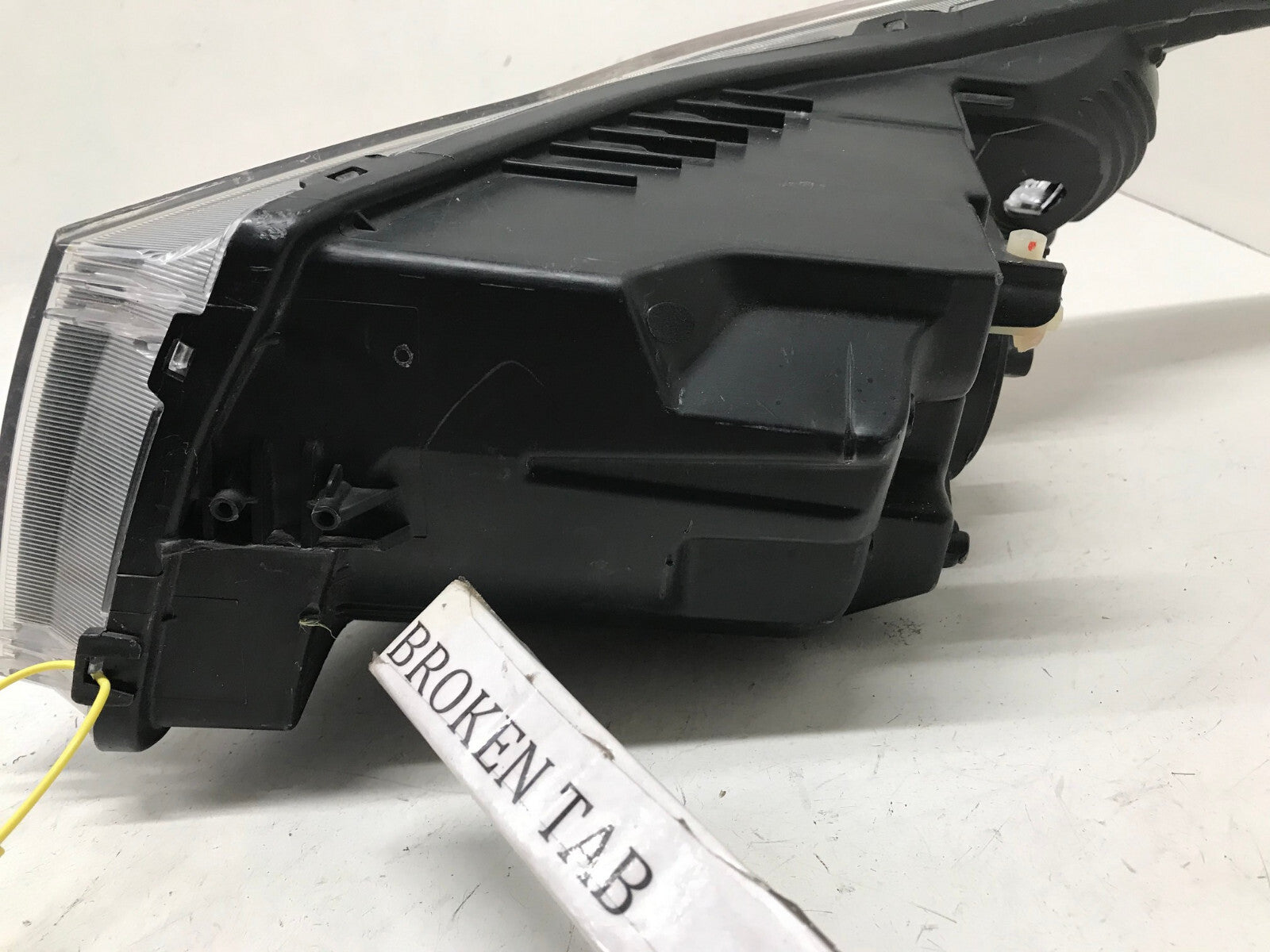Headlight Damaged Right RH Passenger 11-15 Chevrolet Cruse CAPA