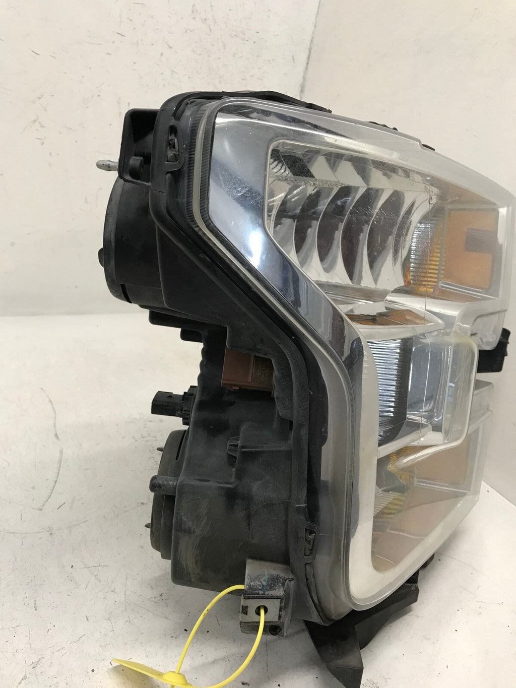 Headlight Damaged Passenger Right RH Ford F150 2015 2016 2017 FL34-13005-AT OEM