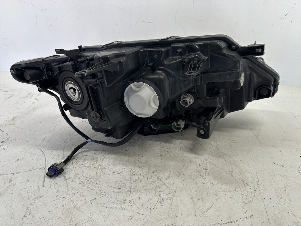 Headlight Left Driver LH Damaged 2017 2018 2019 2020 Nissan Rogue NI2502254 OEM