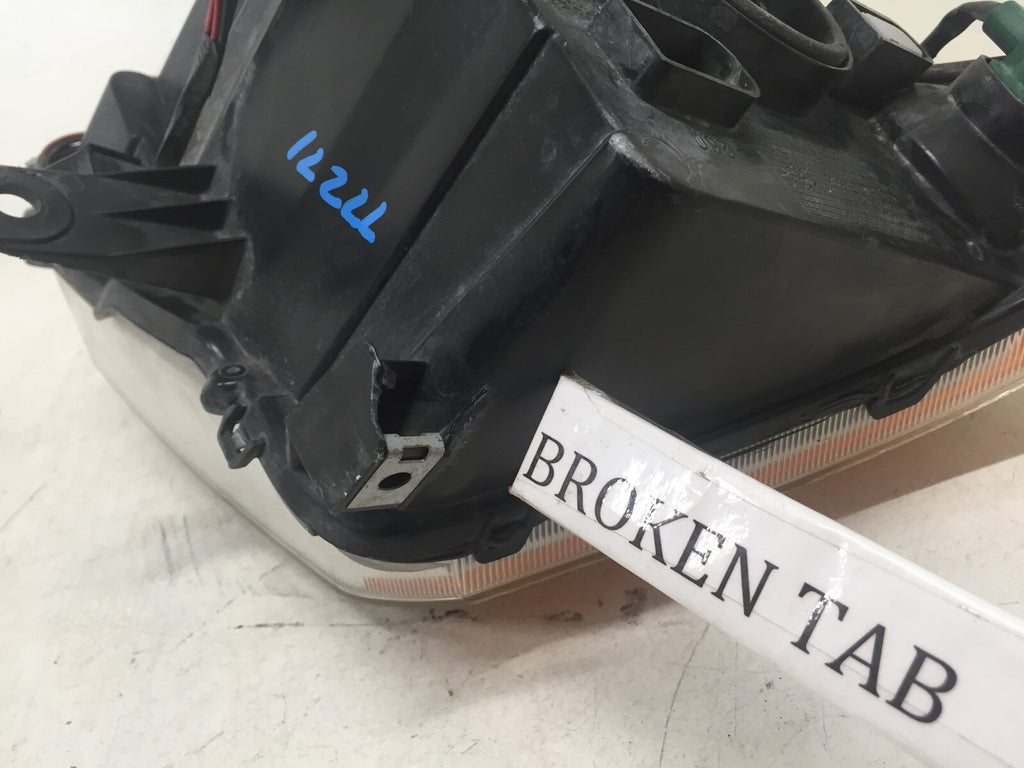 Headlight Damaged Right Passenger Nissan Sentra Sedan 2007-2009 26010-ET000 OEM