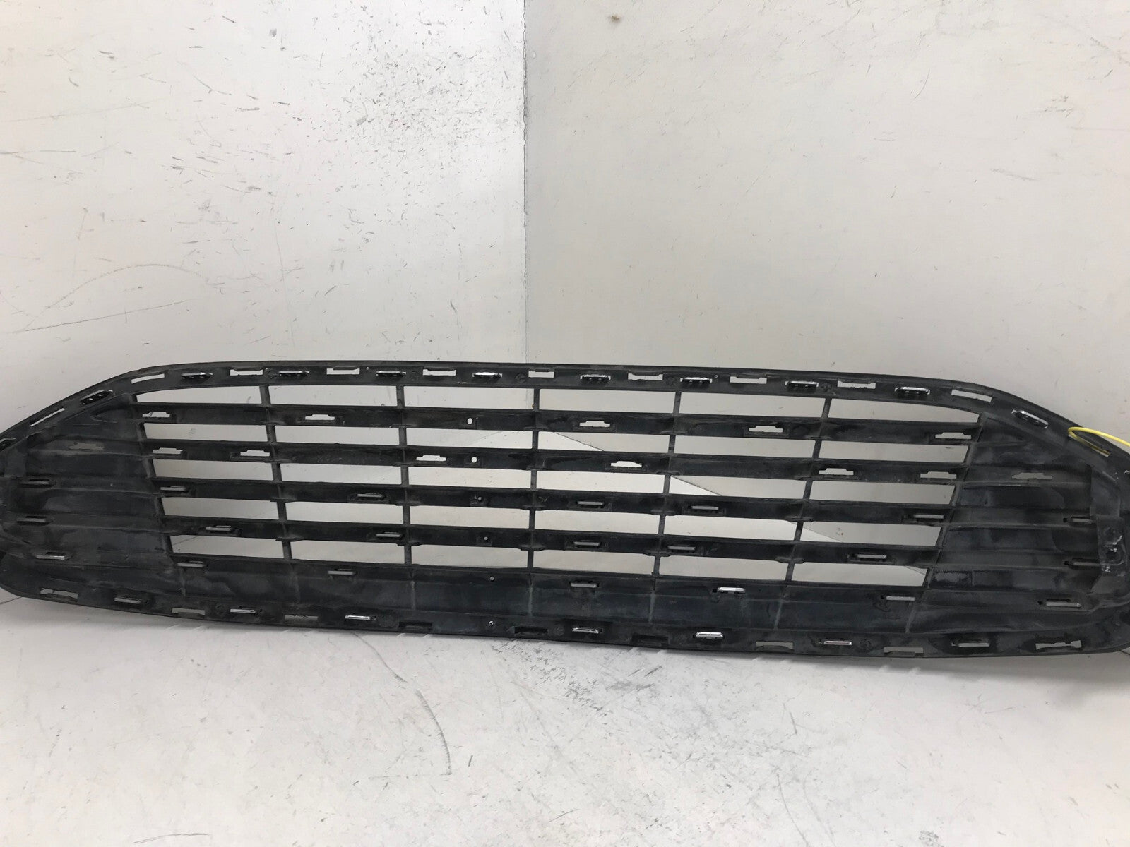 Grille Grill 2013 2014 2015 Ford Fusion DS73-8150-BDW OEM