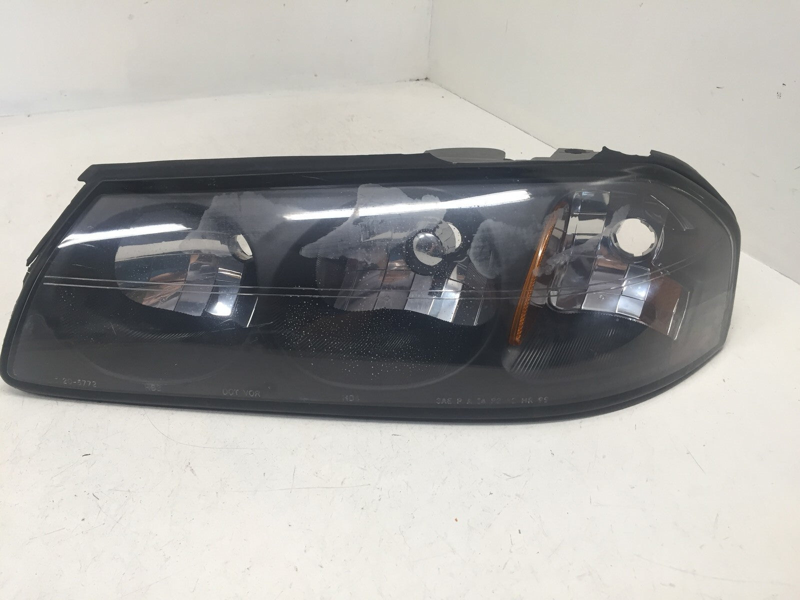 Headlight Damaged Head Lamp LH Left Driver Chevy Impala 00-05 CAPA