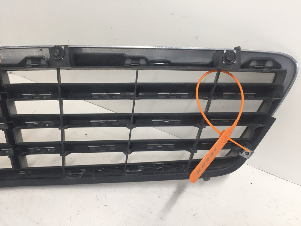 Grille Grill Mercedes benz C Class C230 C280 C320 2005-2007 A2038800223 OEM