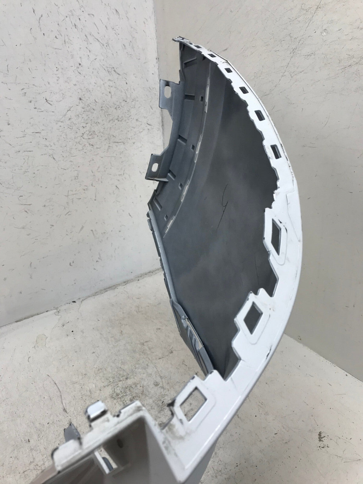 Rear Bumper Cover White Volkswagen Taos 2022-2023 2GJ807521 OEM