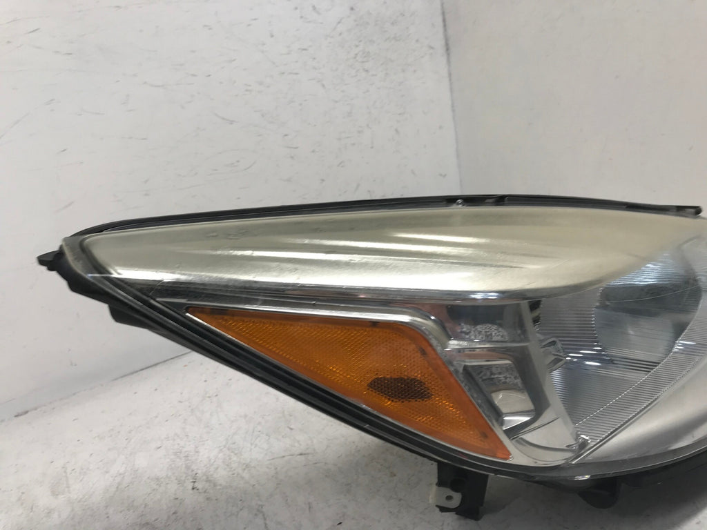 Headlight Damaged Right passenger RH Ford Escape 2013-2016 R 44ZH-2090-A OEM