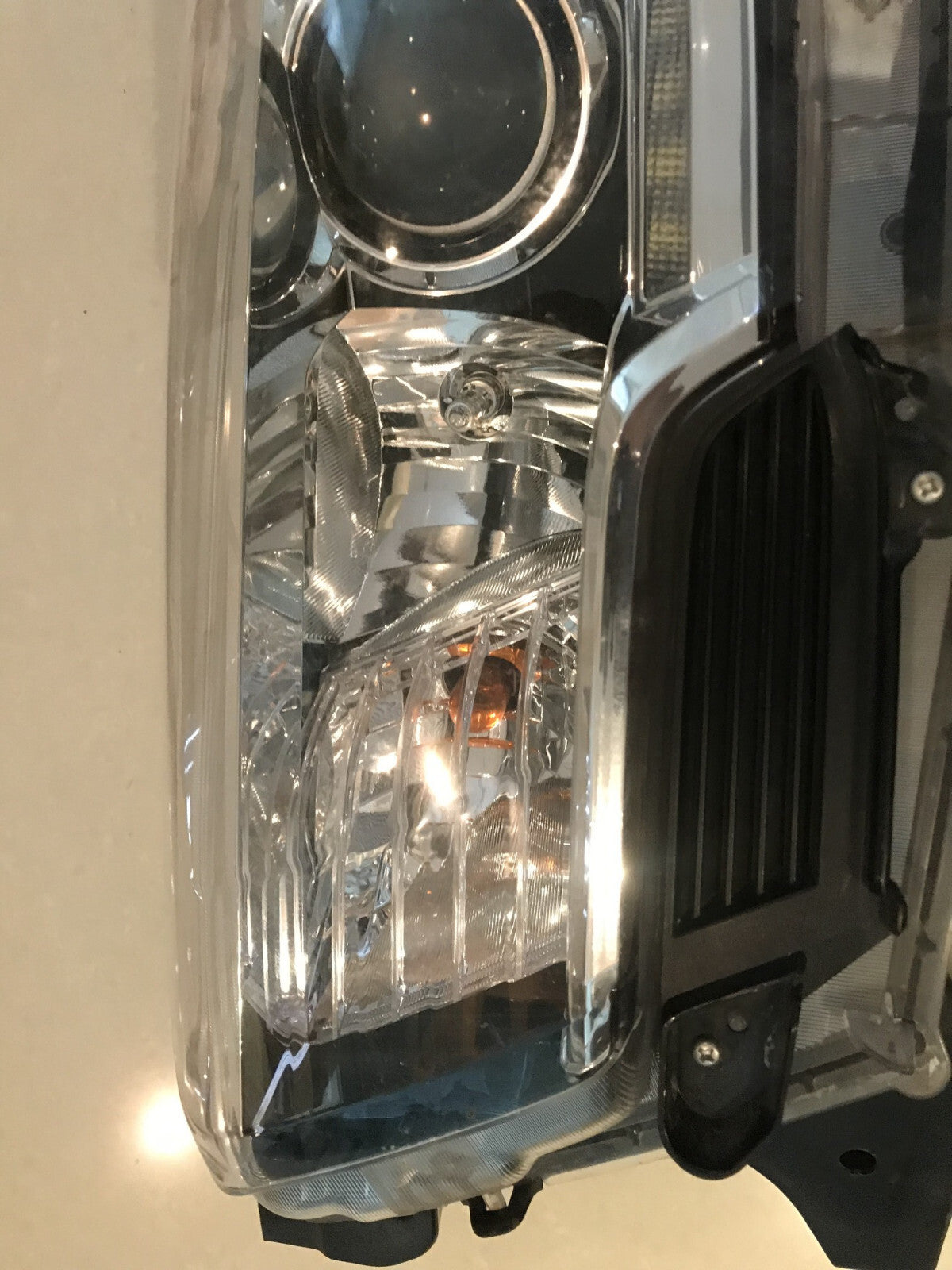 Halogen Headlight Damaged LED DRL Left Driver LH Toyota Tacoma 2016 -2019 OEM