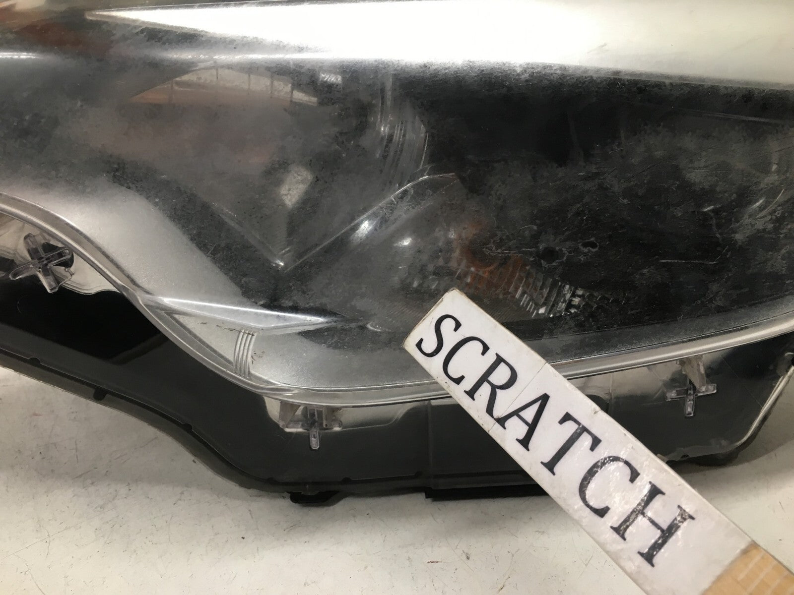 Headlight Damaged Headlamp Driver LH Toyota Corolla 2014-2016 81150-02E60 OEM