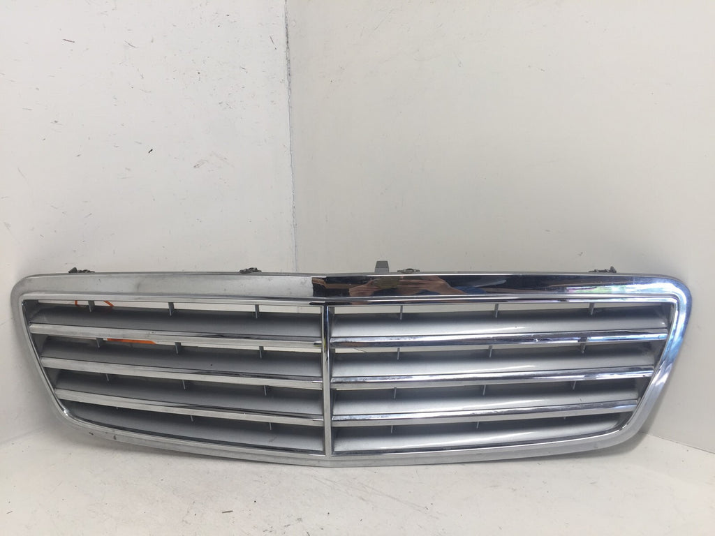 Grille Grill Mercedes benz C Class C230 C280 C320 2005-2007 A2038800223 OEM