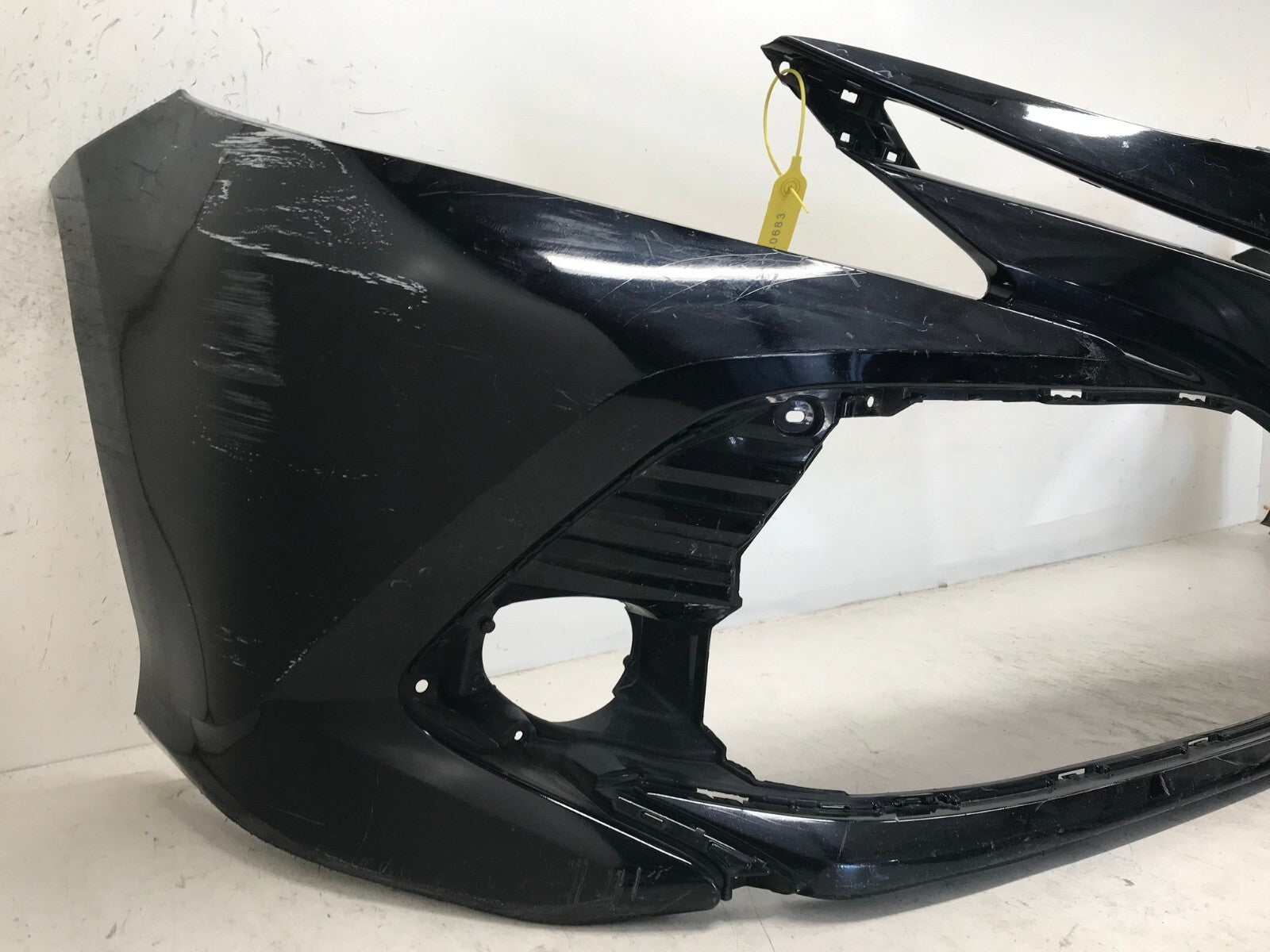 Front Bumper Cover Black 2018-2020 Toyota Camry L/LE/XLE/Hybrid 52119-06D90 OEM