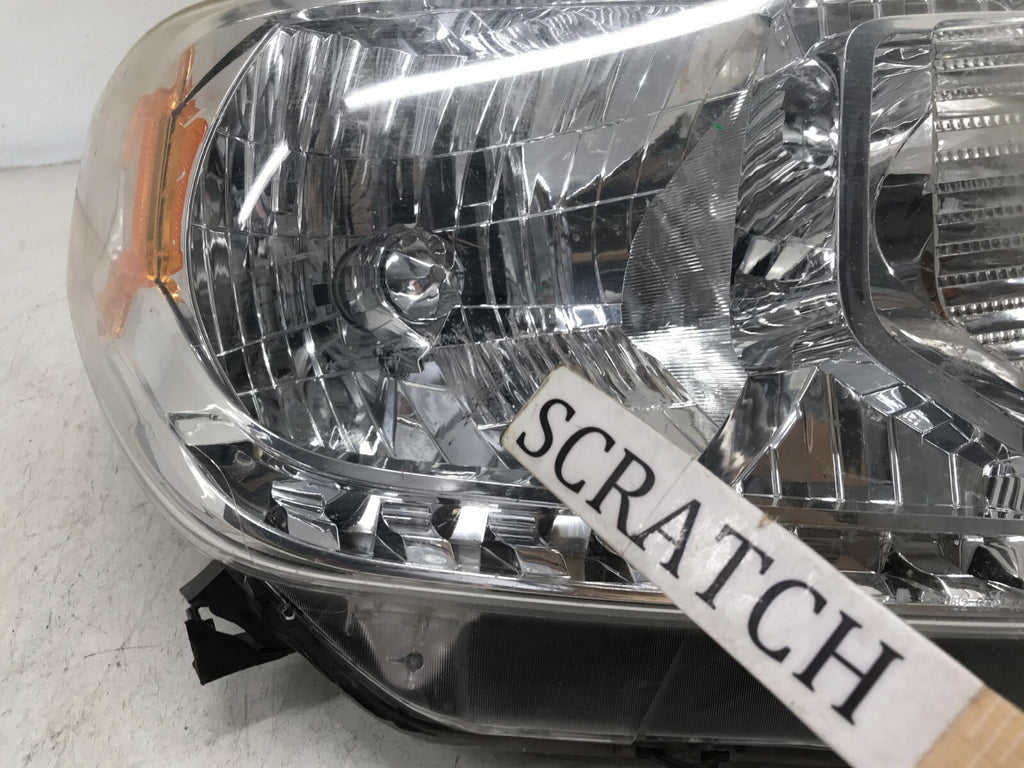 Head light Damaged Lamp Right Passenger RH Toyota Tundra 2014-2020 OEM3