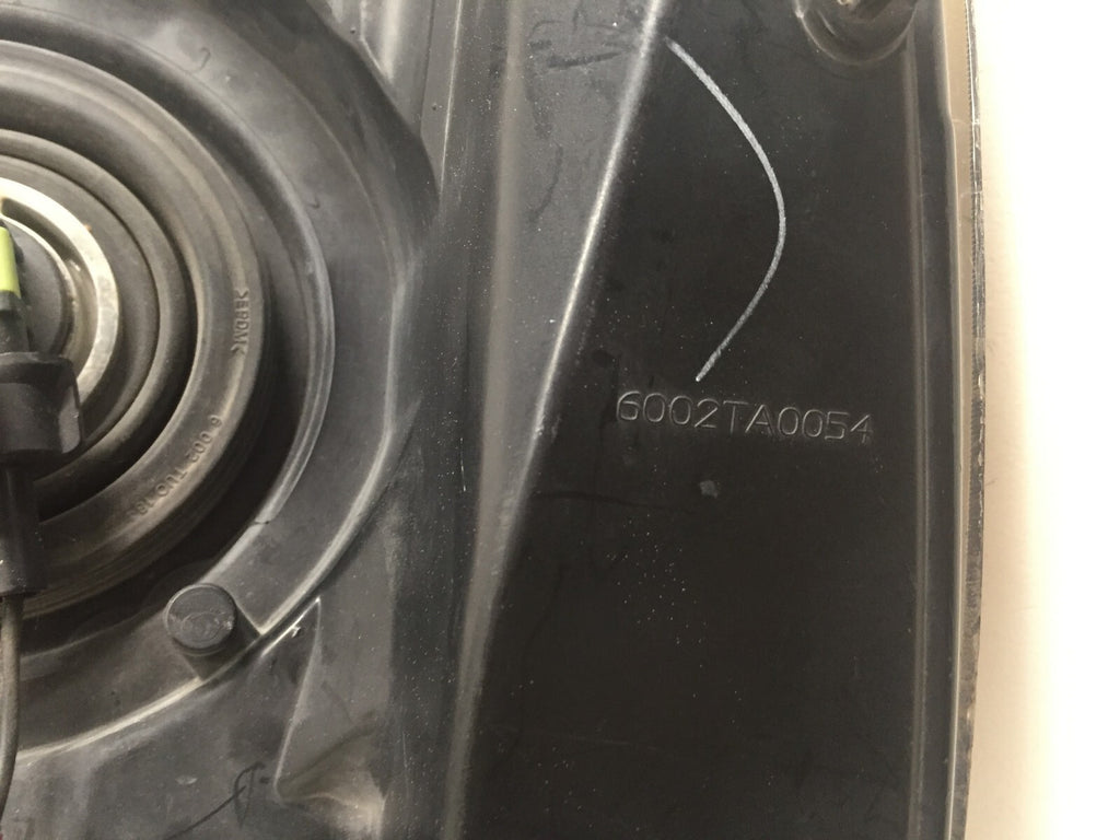 Headlight Damaged Passenger RH Chevrolet Suburban Tahoe Avalanche 07 13 OEM
