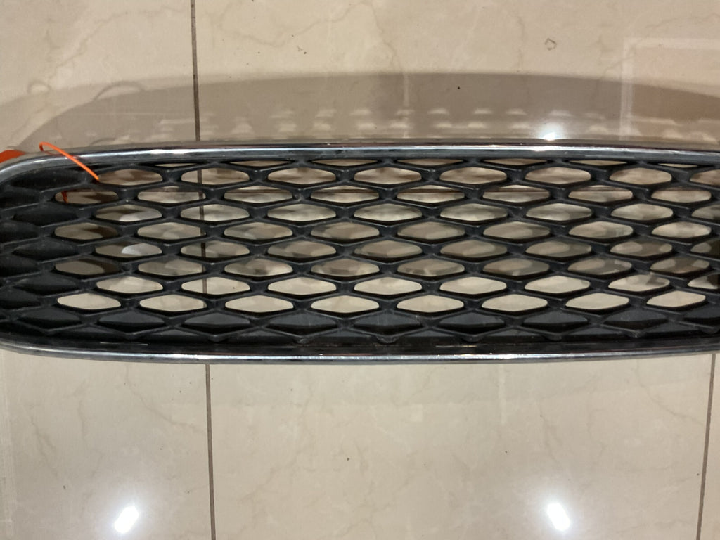 Grille Grill Blac Silver Ford Focus Zetec S 2014-2018 F1EJ-8200-A OEM
