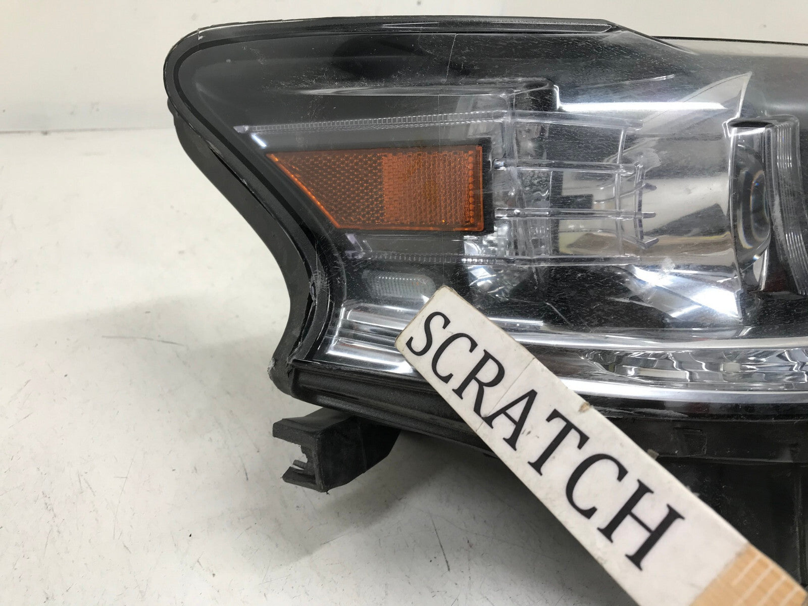 Headlight Damaged HID Halogen Right RH Lexus RX350 RX450H 13-2015 8117048A80 OEM