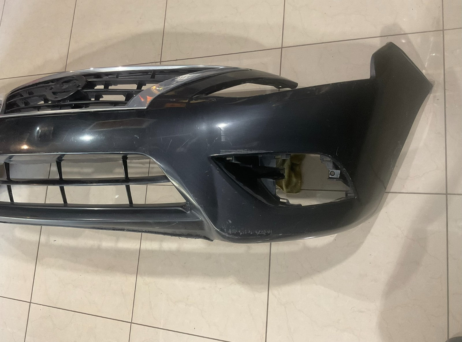Front Bumper Cover Black Nissan Versa 2015-2018 62022+9km0h OEM