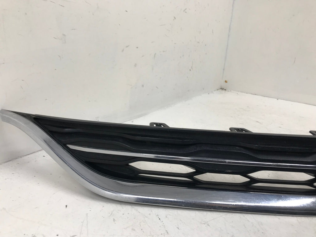 Grill Grille 2016-2018 Chevy Malibu 84061034 OEM