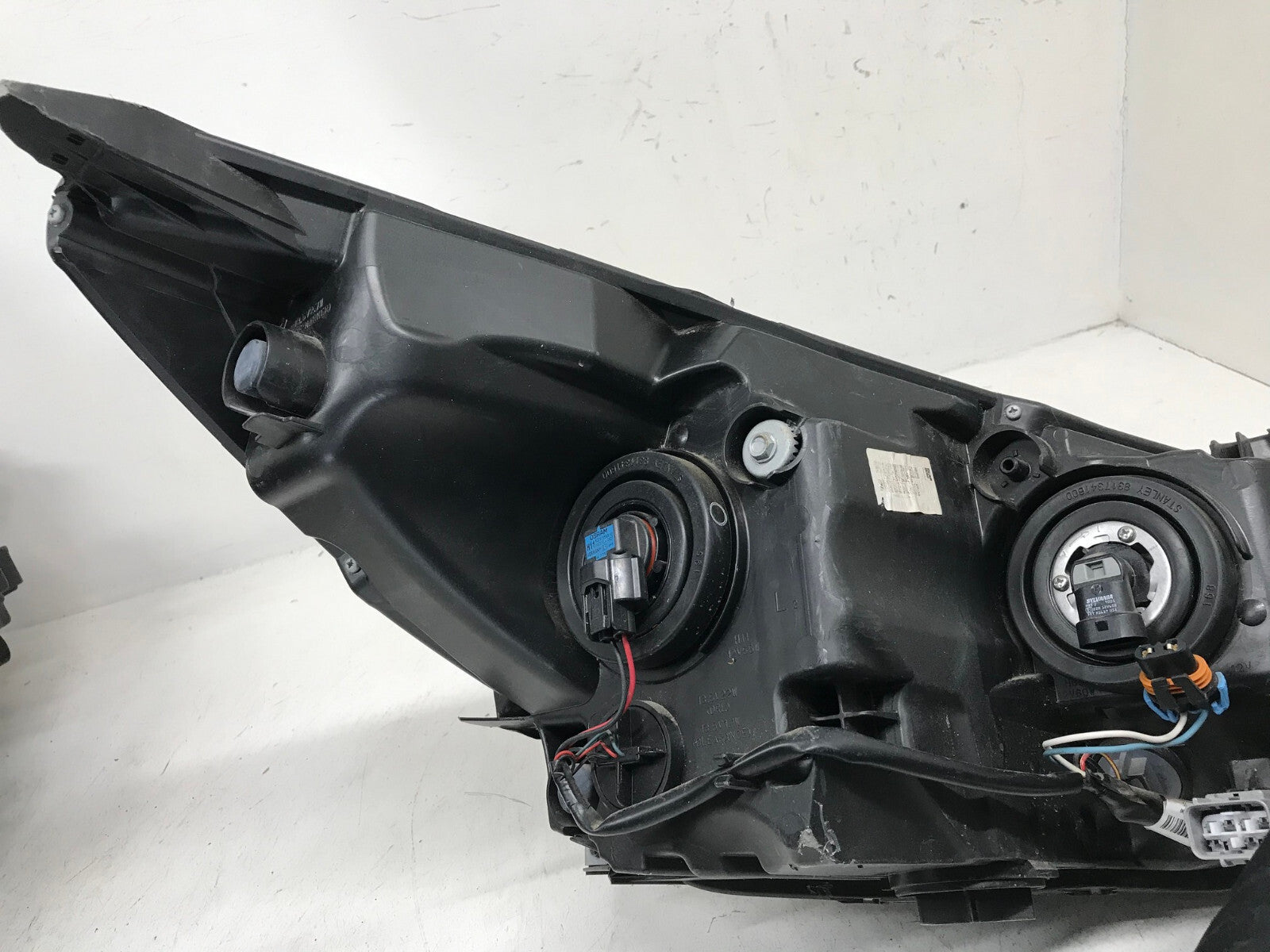 Headlight Damaged Driver LH Subaru Legacy 2015-2017 84001AL03A OEM