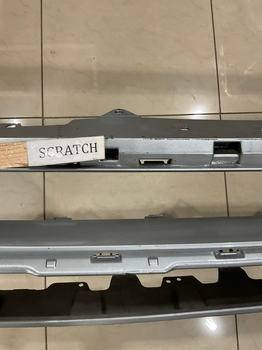 Front Bumper Cover Silver Toyota Tacoma SR SR5 Limited 2016-2019 52119+04220 OEM