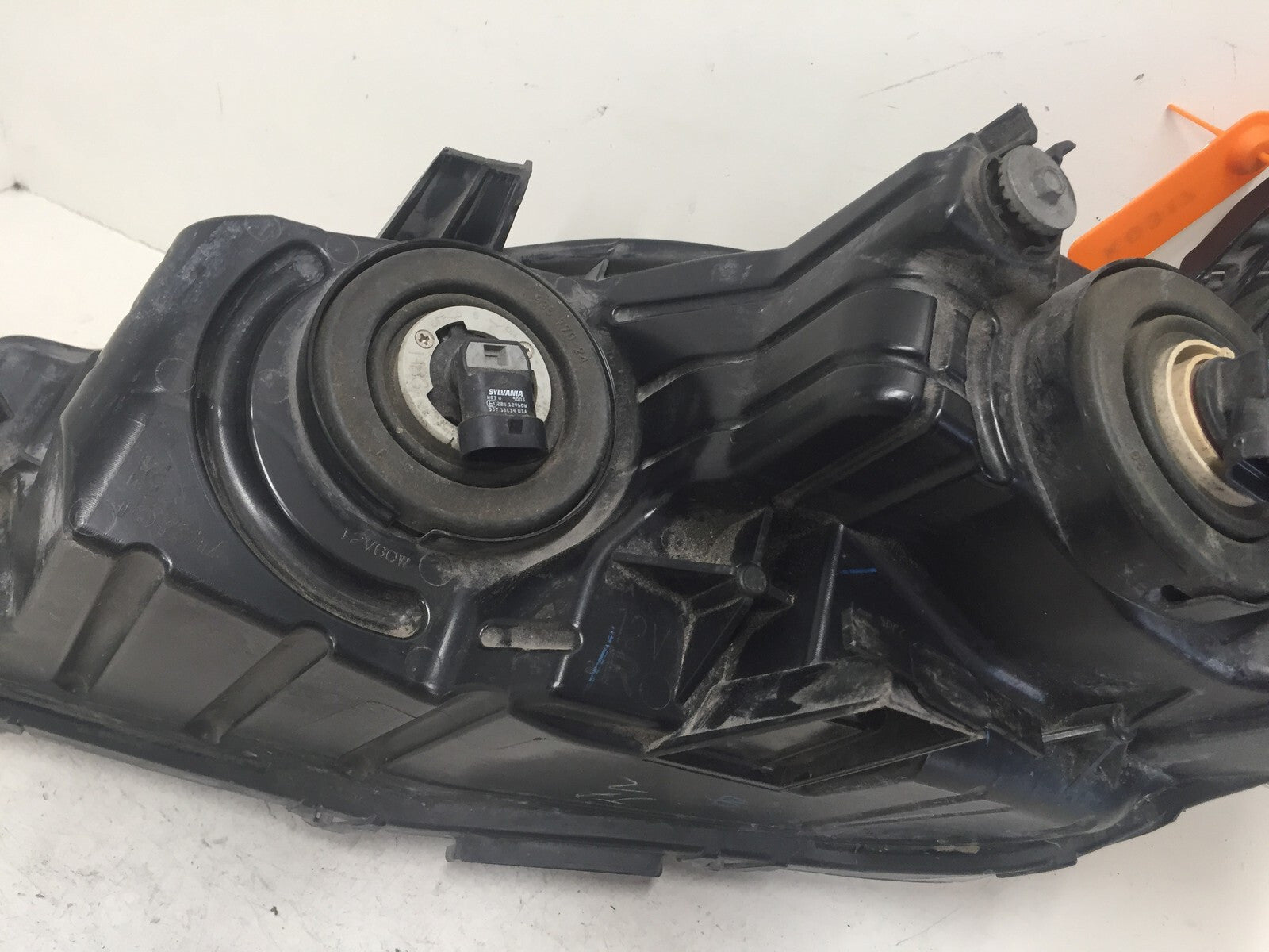 Halogen Headlight Damaged Passenger RH Right Side Toyota Camry 2015-2017 OEM2