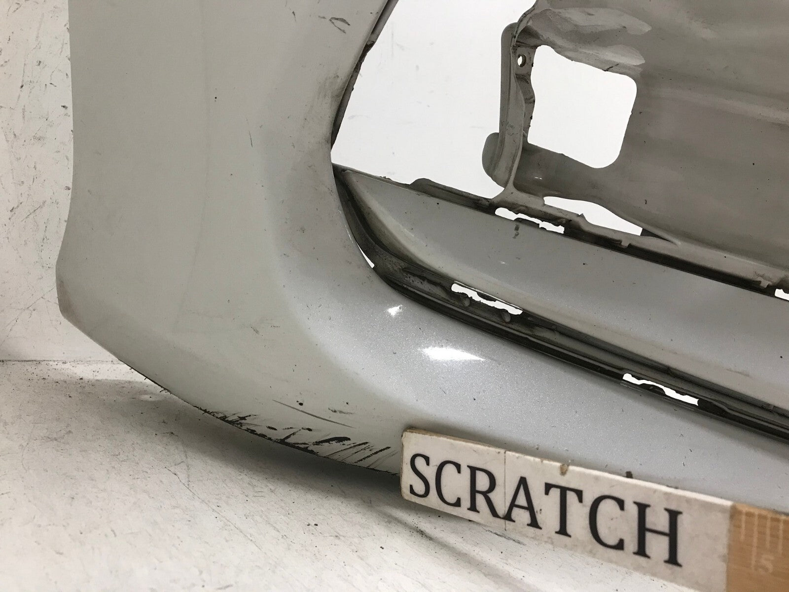 Front Bumper Cover Honda Accord Touring/Hybrid White 18-2020 71101-TVA-A000 OEM