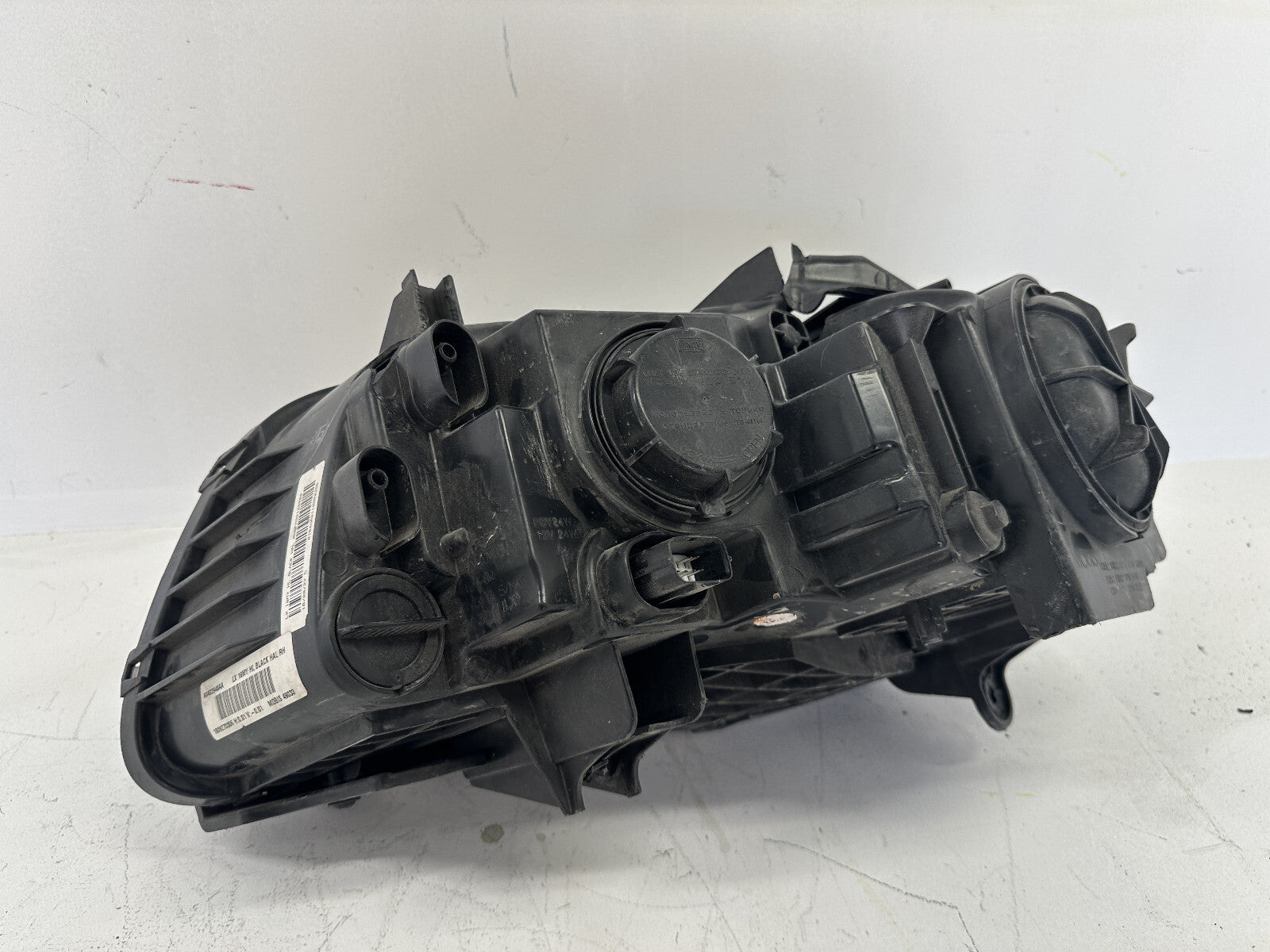 Headlight Damaged Right Passenger RH Chrysler 300 15-18 68196276AD OEM