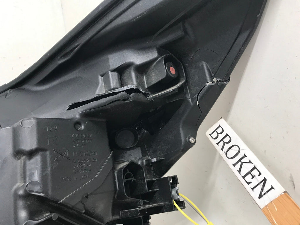 Headlight Damaged Passenger Right RH Subaru Forester 2019 2020 OEM