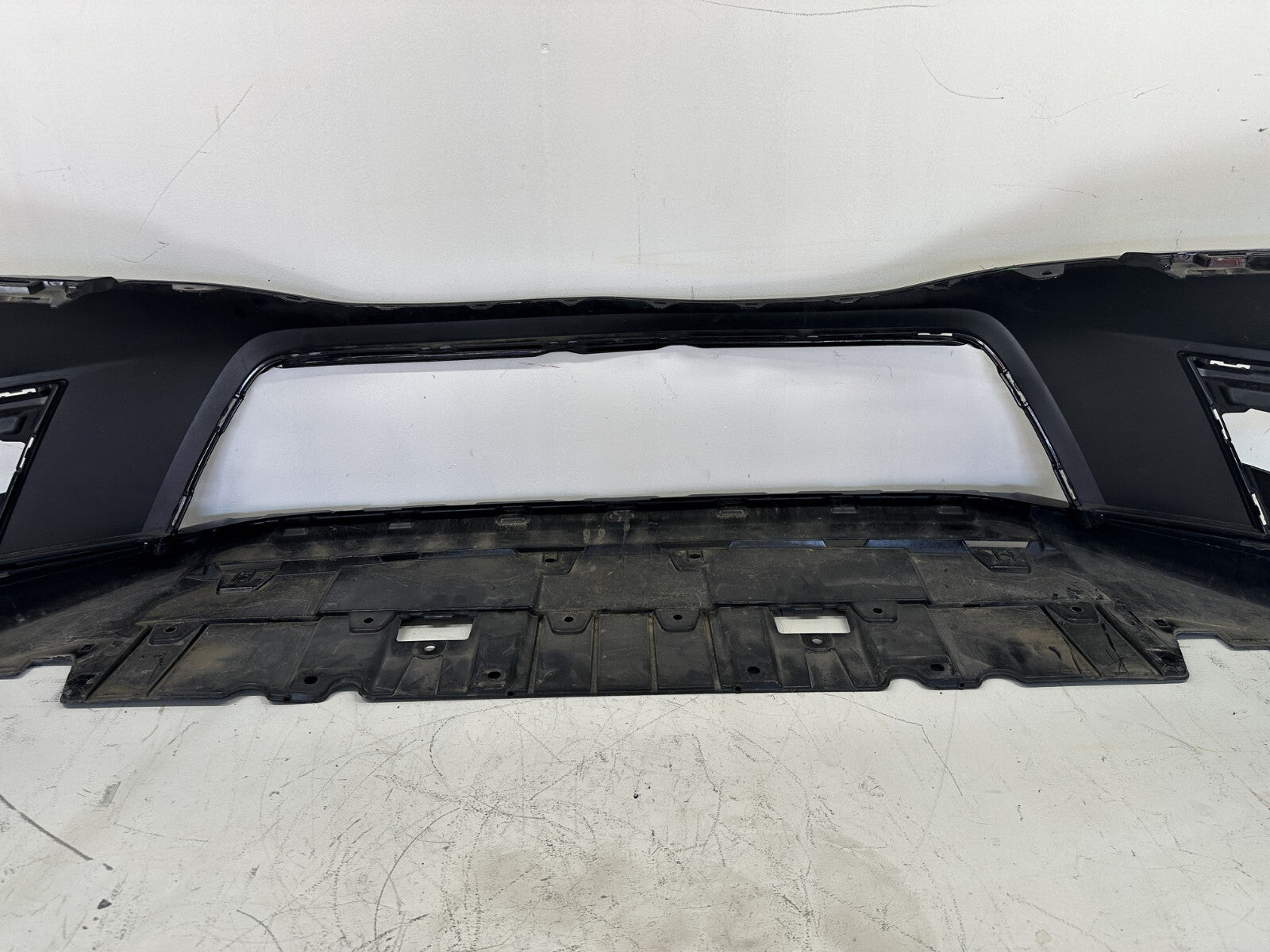 Front Bumper Cover Black 2022-2023 Honda Civic 71101-T20-A000 OEM