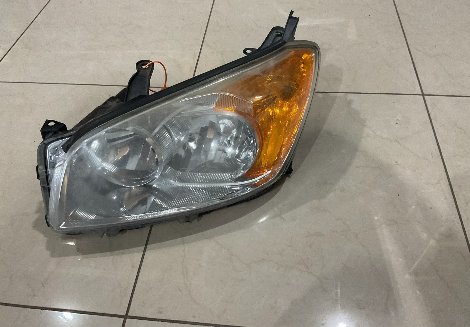 Headlight Left Driver LH 2009-2012 Toyota RAV4 81150+0r010 OEM