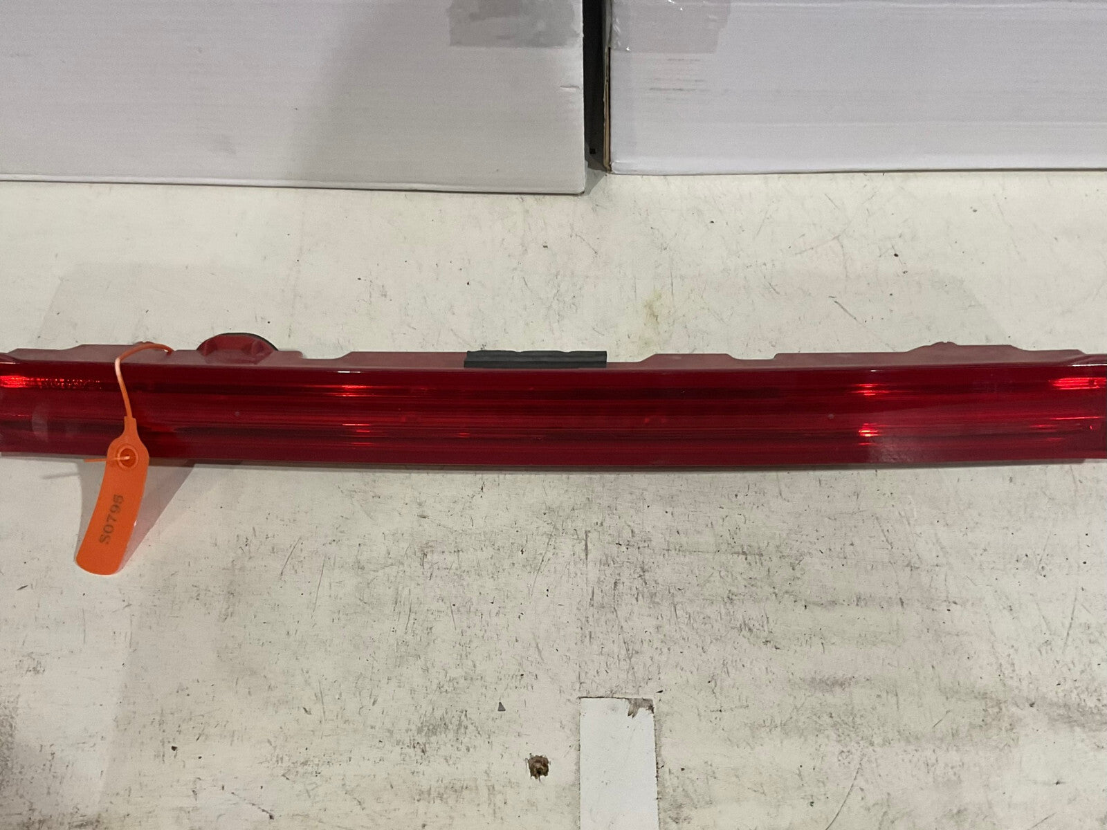 Center Trunk Lid Third Brake light Damaged 15-2019 Lincoln MKC EJ7B-13B433-A OEM