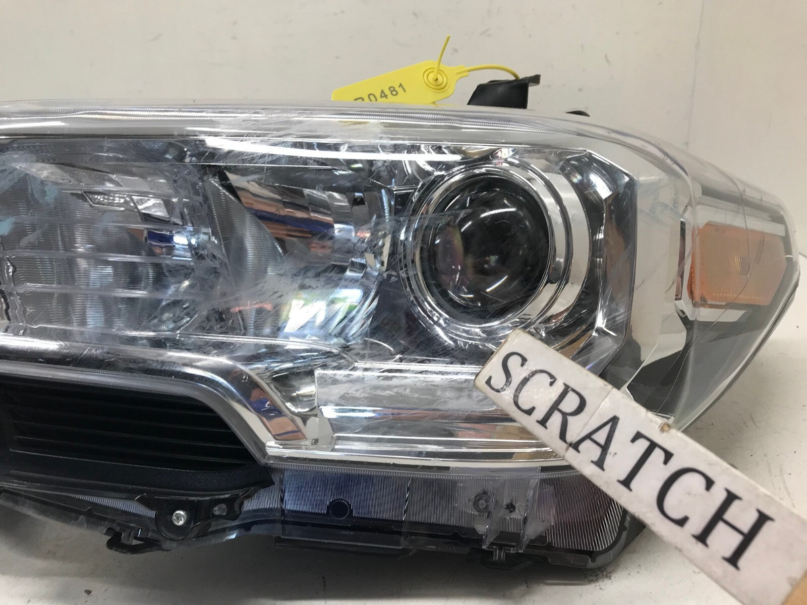 Headlight Damaged Driver LH Left 2016-2023 Toyota Tacoma 81150-04270 OEM