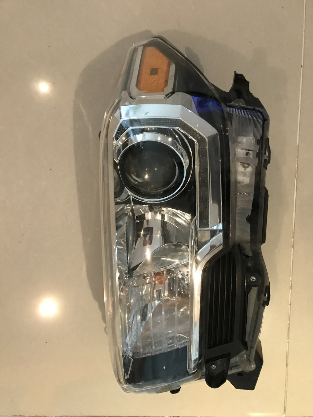 Halogen Headlight Damaged LED DRL Left Driver LH Toyota Tacoma 2016 -2019 OEM