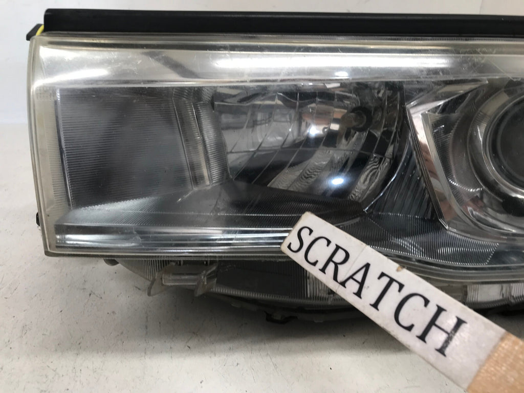 Headlight Damaged Driver LH 2014 2015 2016 Toyota Highlander 3.5L 81110-E250 OEM